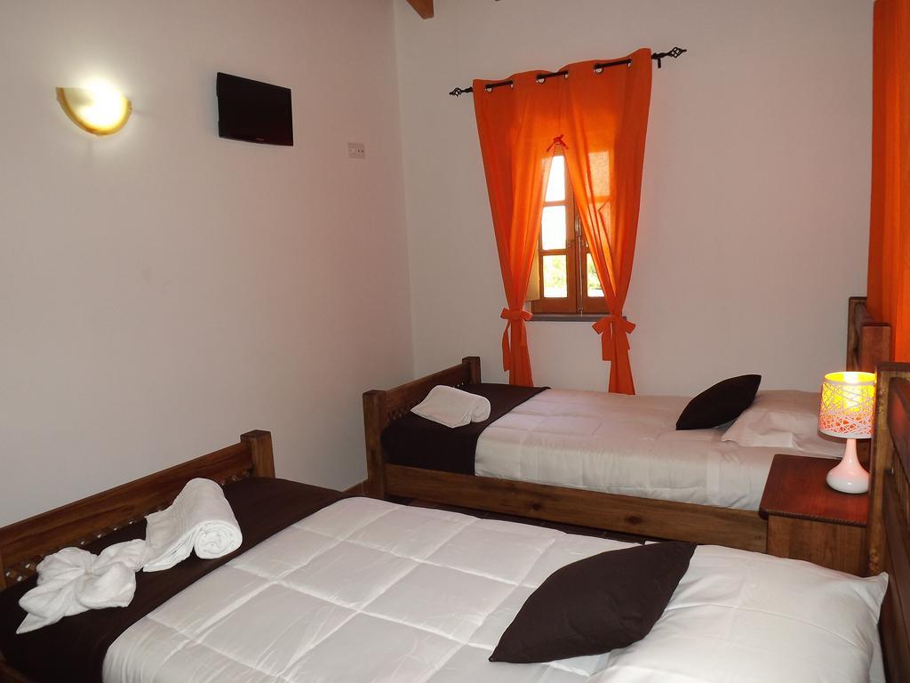 Casa De Campo Vale Do Asno アルチュラ 部屋 写真